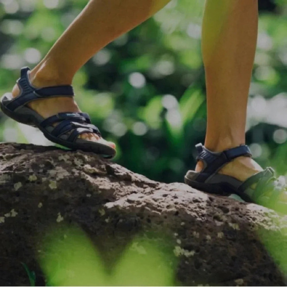 Teva Tirra Sandals Size 6 - Picture 1 of 9
